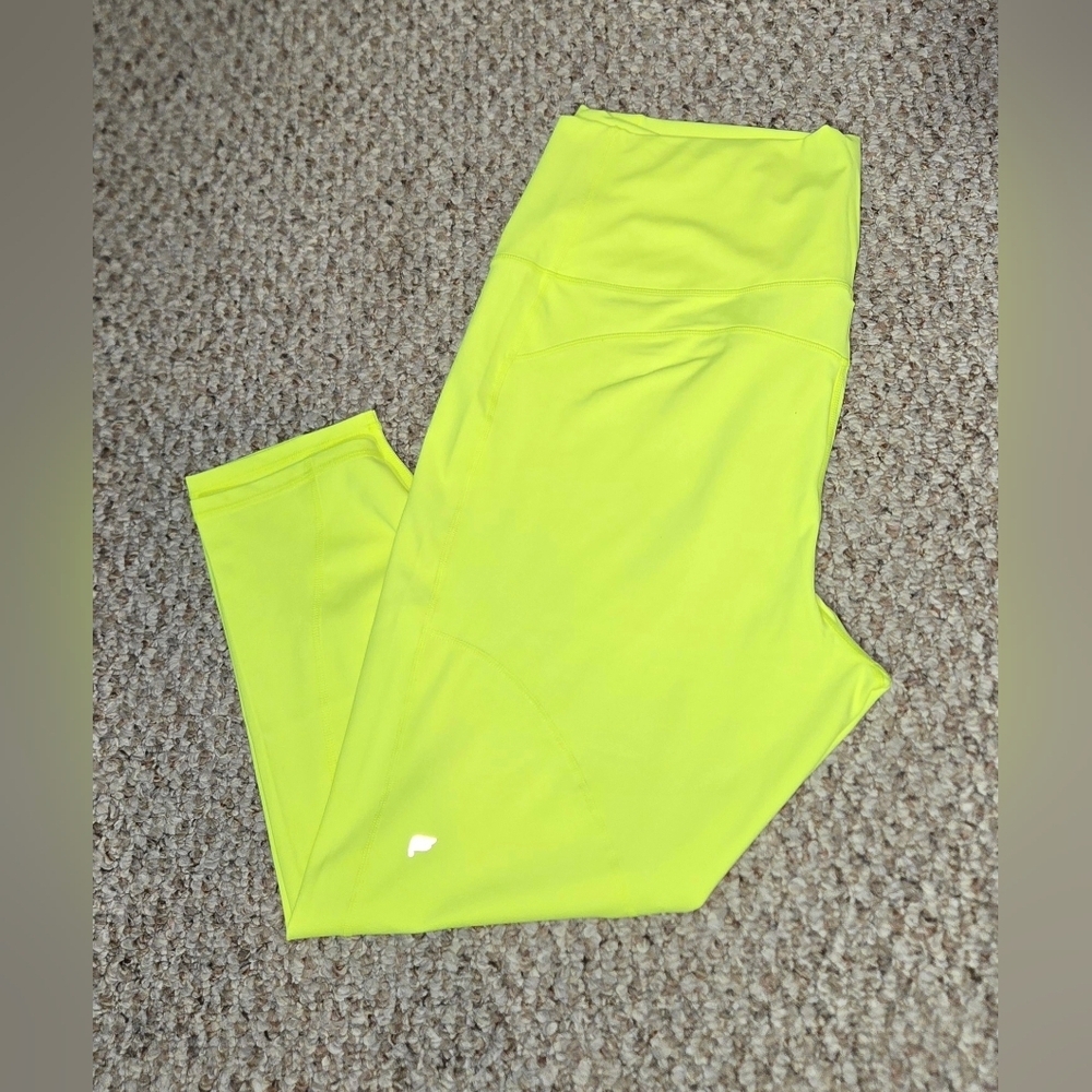 NWT Fabletics Ultra High Waisted 7/8 PureLuxe Neon Yellow Size 3X